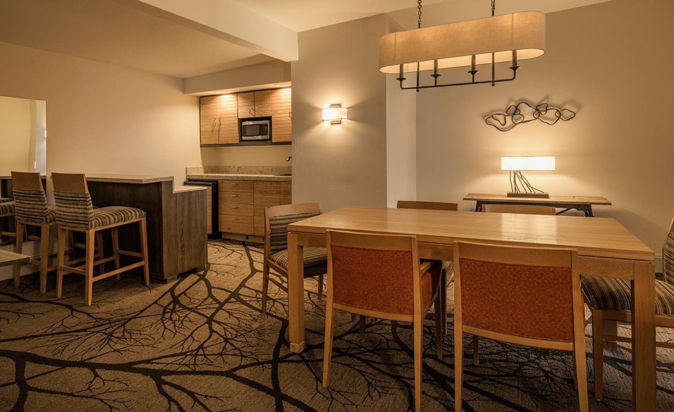 Executive Suite Dining Room