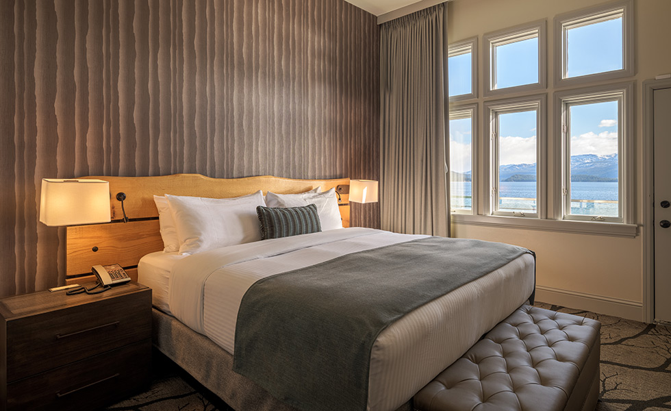 Lake View Suite