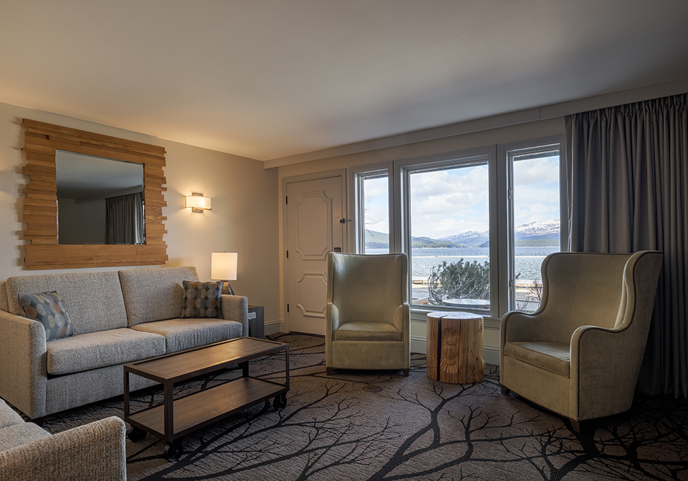 Lake Front Suite
